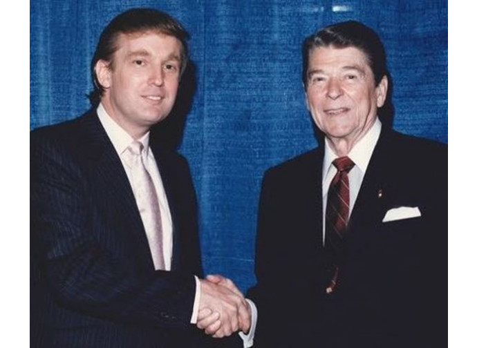 Il giovane Donald Trump con Ronald Reagan